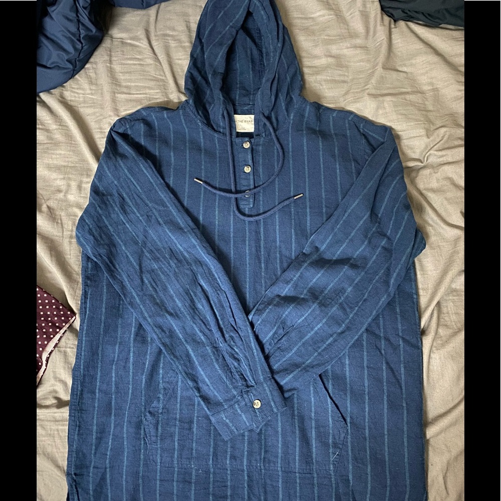 Men’s lightweight hoodie